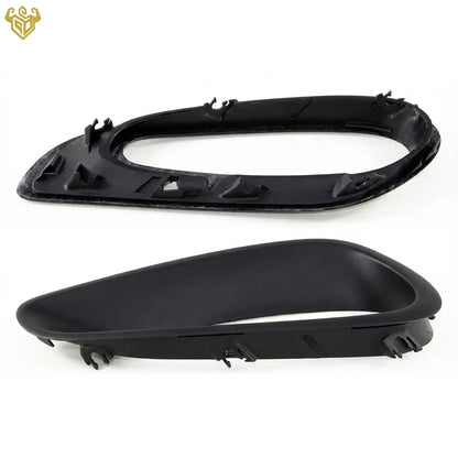 Motorsport-inspired matte black side air vent housing for Porsche 992 GT3 RS.